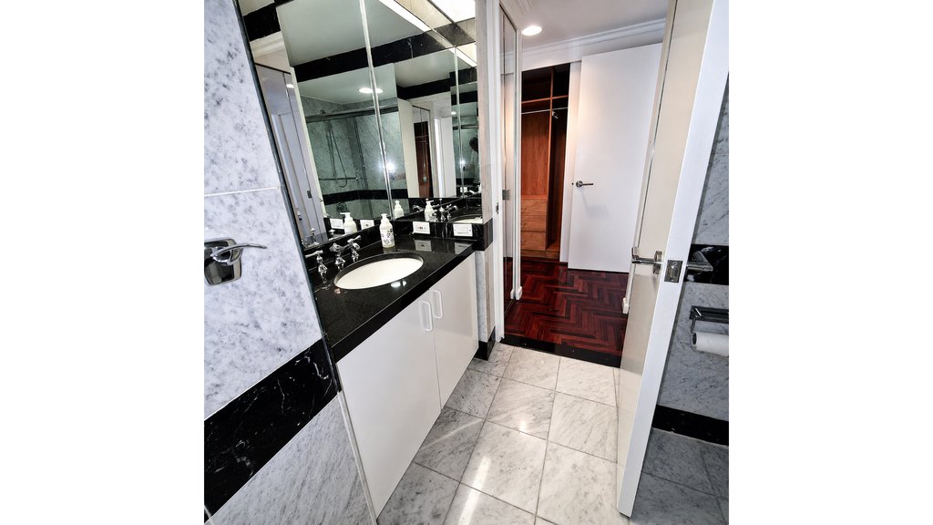 150 West 56th Street, Unit 3312 photo 9