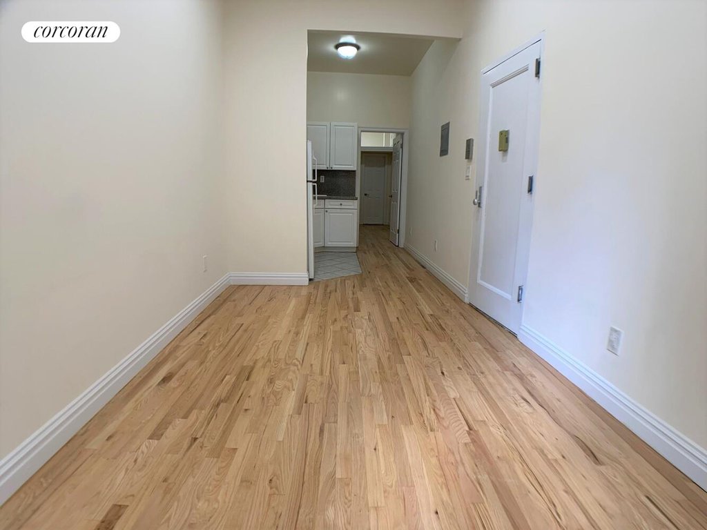 147 East 90th Street, Unit 1B photo 2