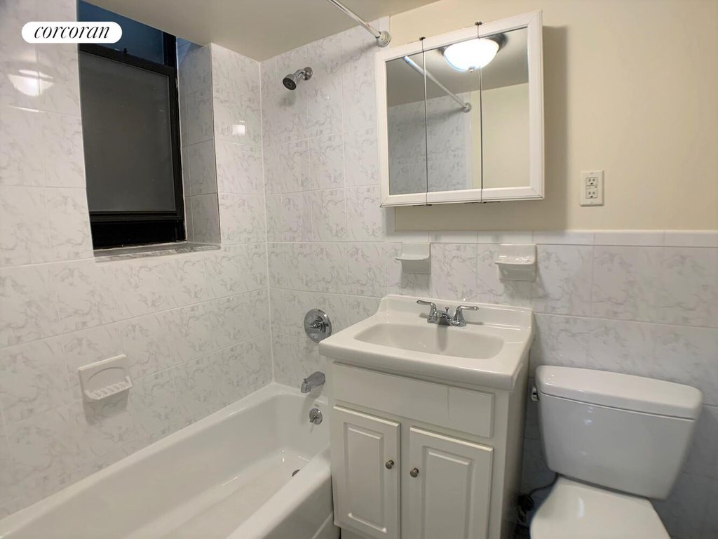 147 East 90th Street, Unit 1B photo 5