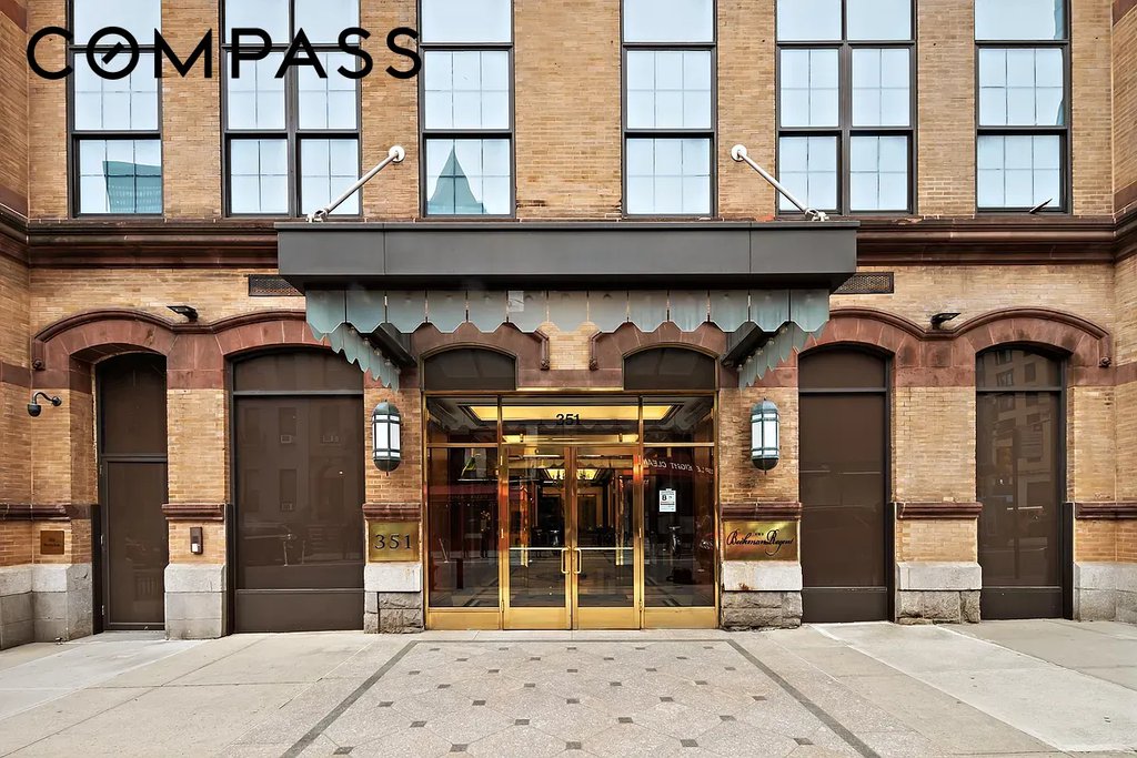 351 East 51st Street, Unit PH5C photo 8