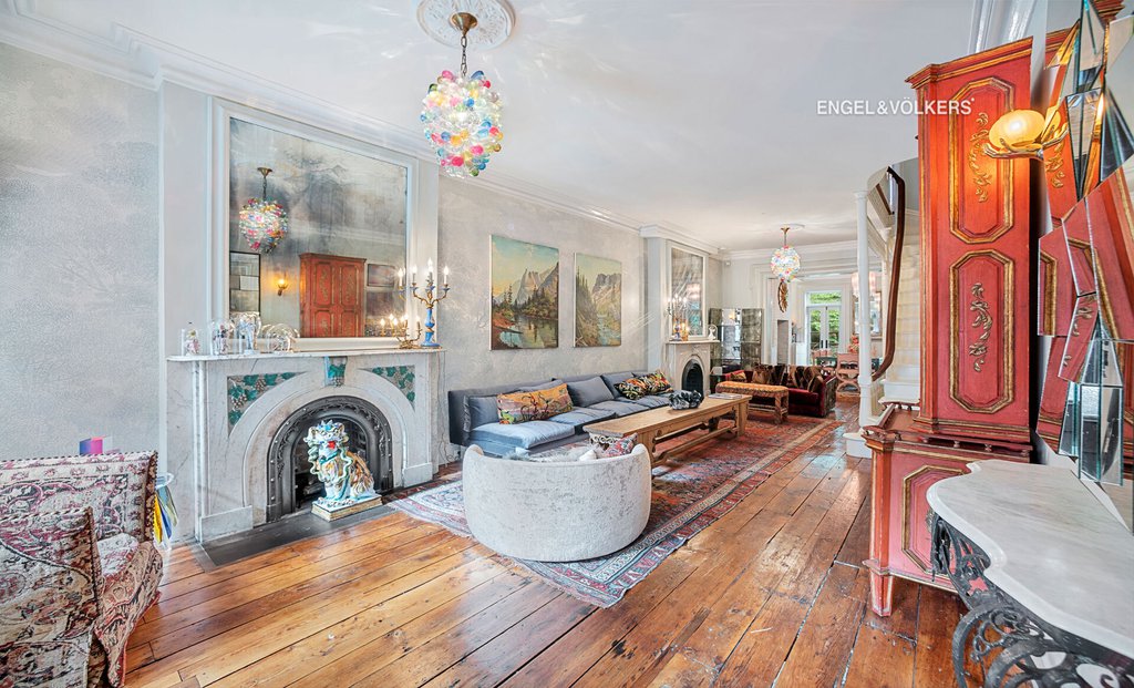 351 West 30th Street – For Rent photo 2