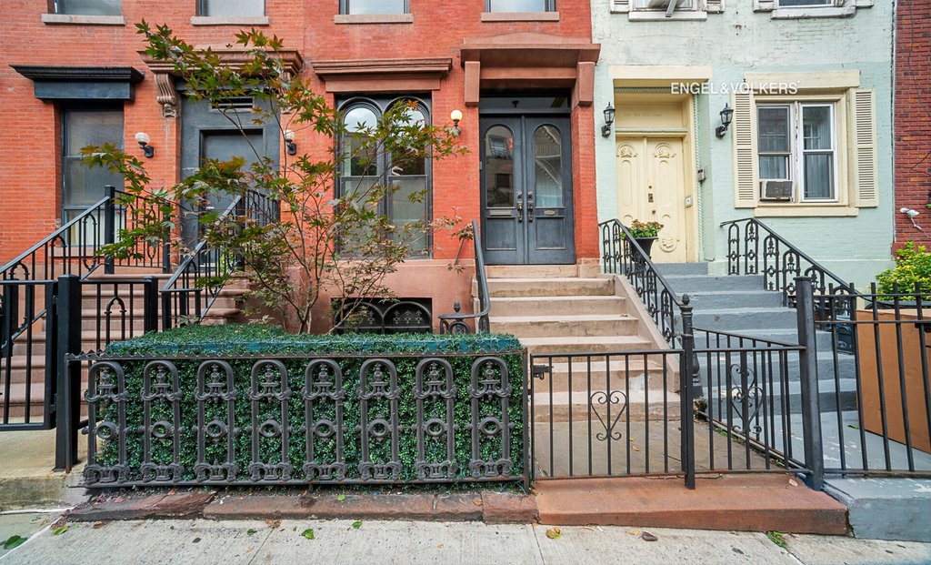 351 West 30th Street – For Rent photo 17