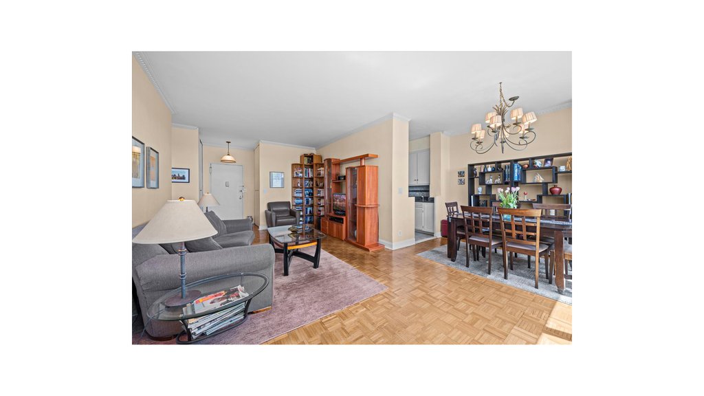 555 Kappock Street, Unit 2T photo 2