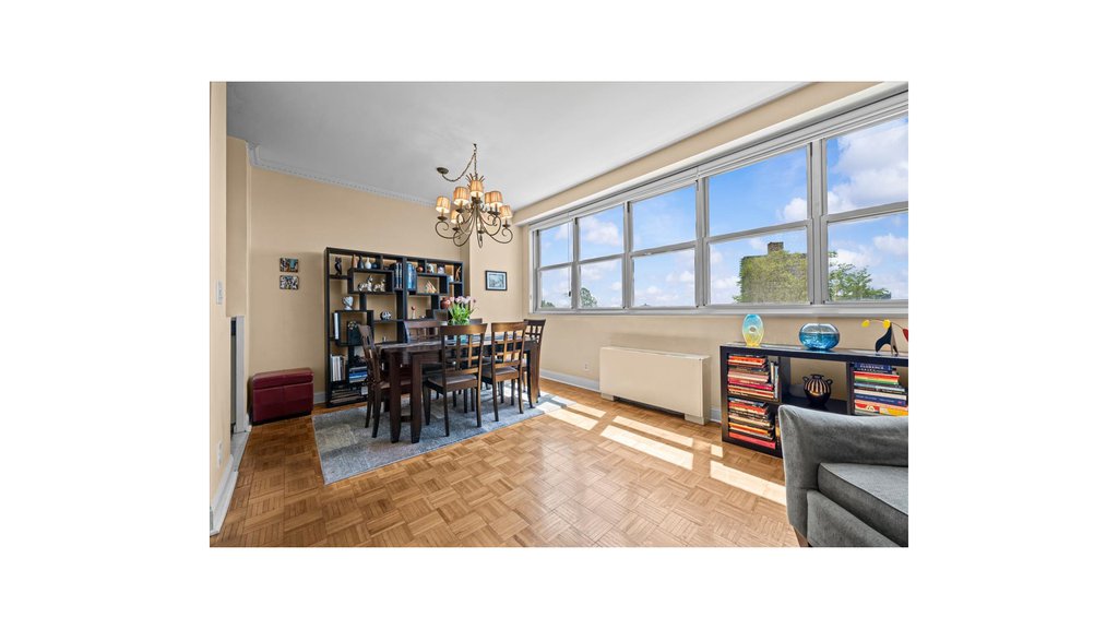 555 Kappock Street, Unit 2T photo 3