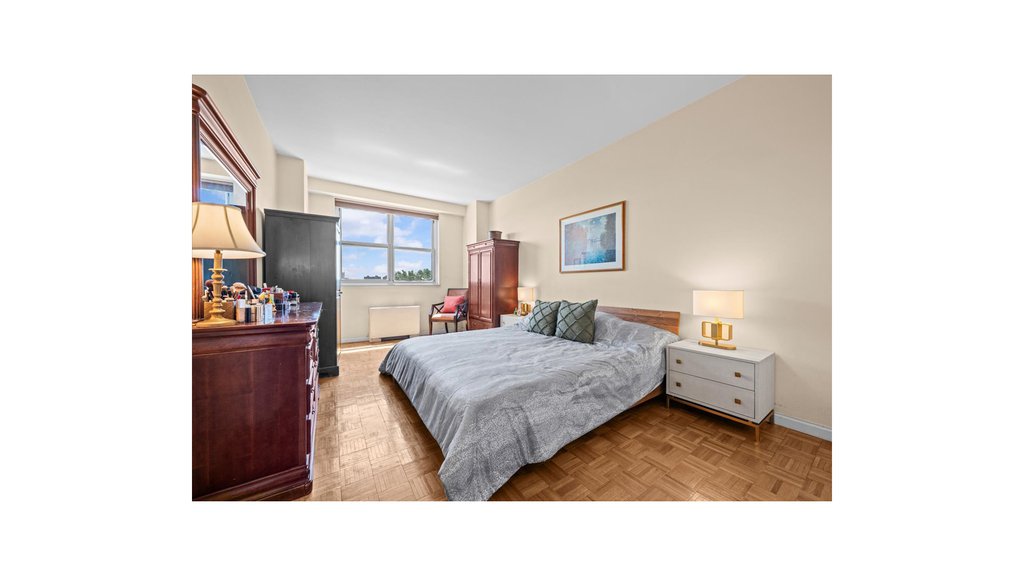 555 Kappock Street, Unit 2T photo 9