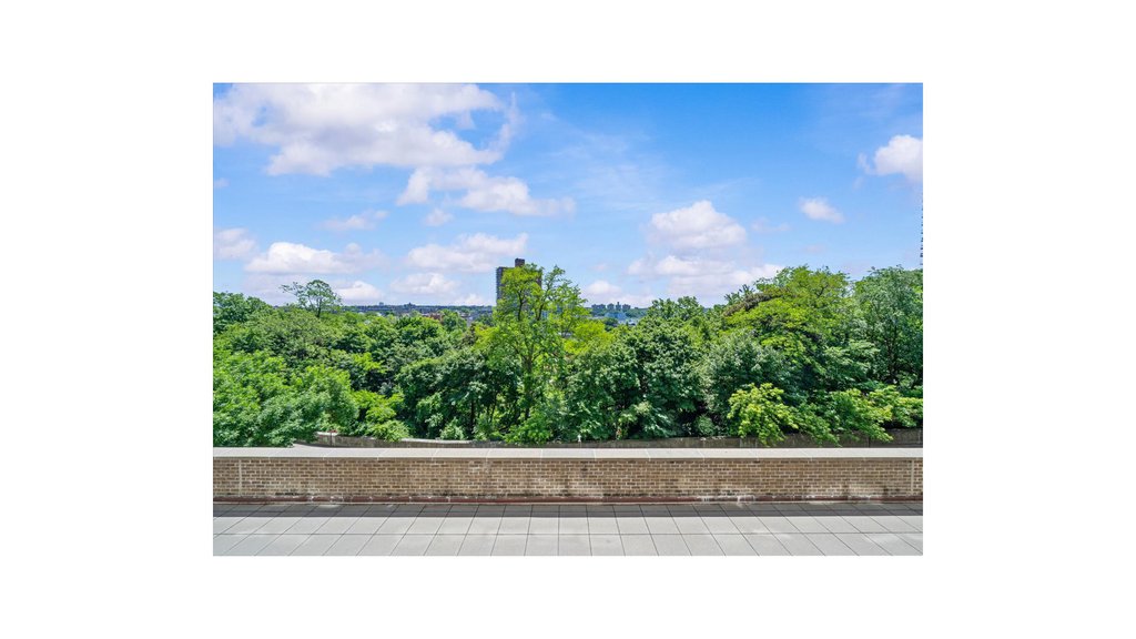 555 Kappock Street, Unit 2T photo 16