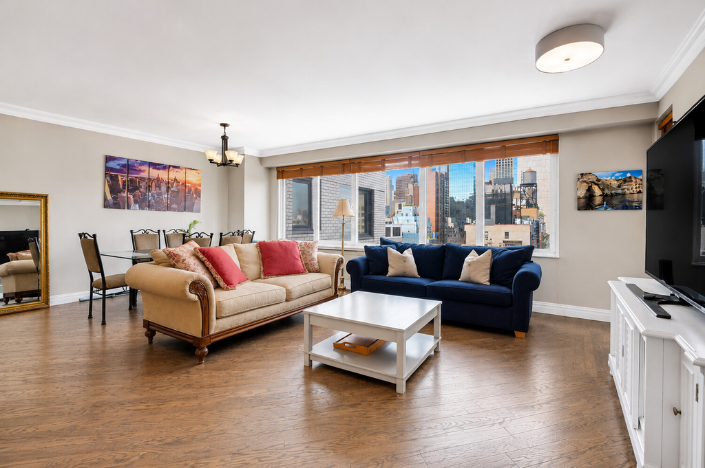 303 East 57th Street, Unit E17