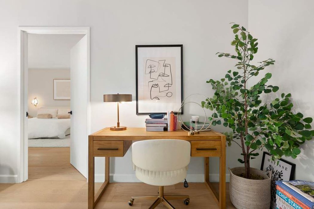 721 Fifth Avenue, Unit 33C photo 4