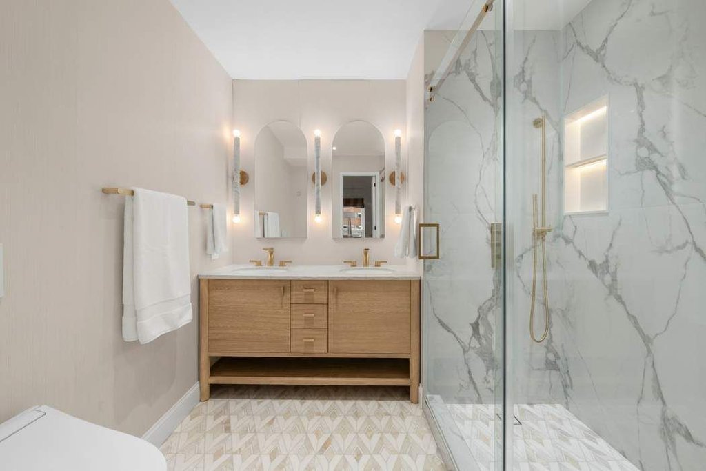 721 Fifth Avenue, Unit 33C photo 8