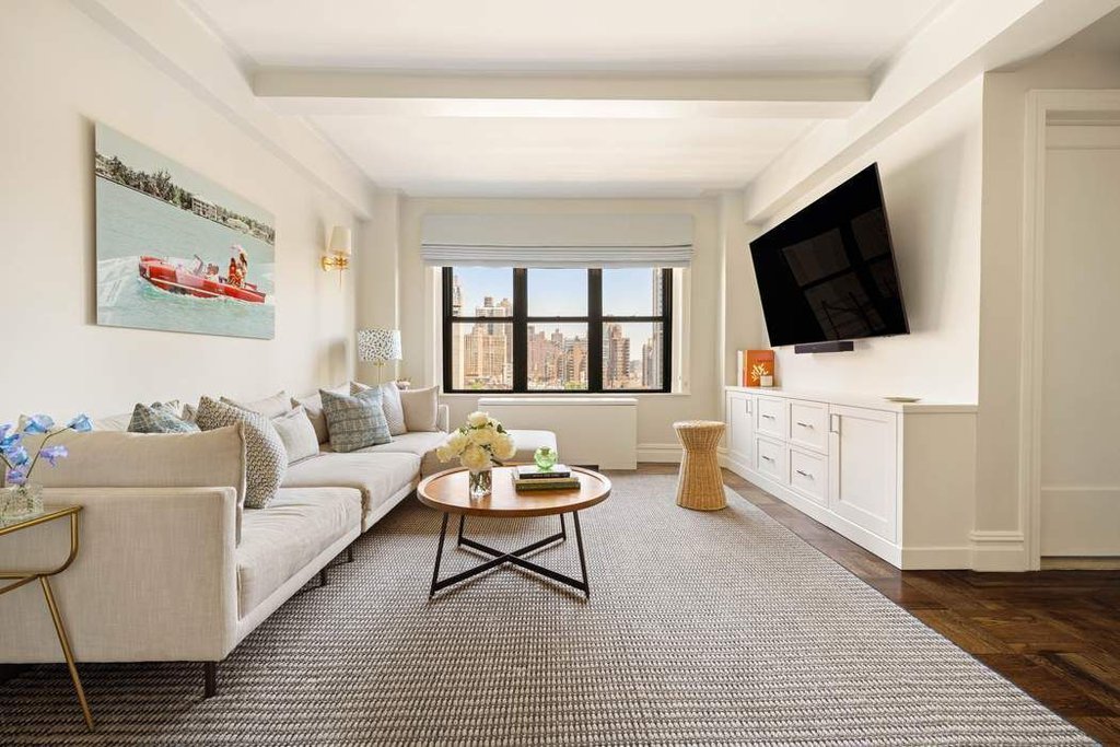 225 East 79th Street, Unit 15DE