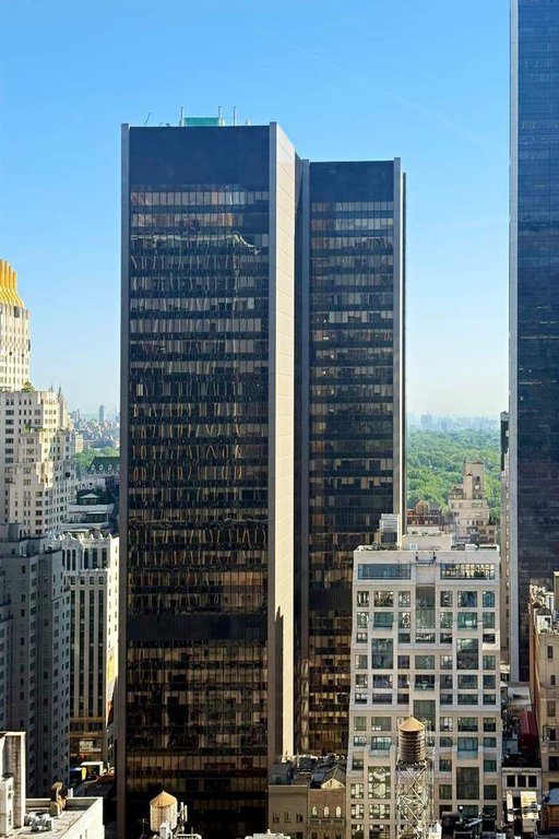 15 West 53rd Street, Unit 24F photo 2