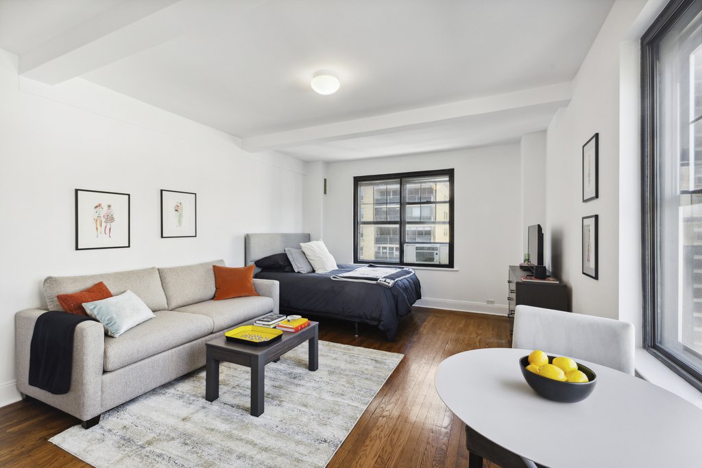 200 East 16th Street, Unit 12H photo 2