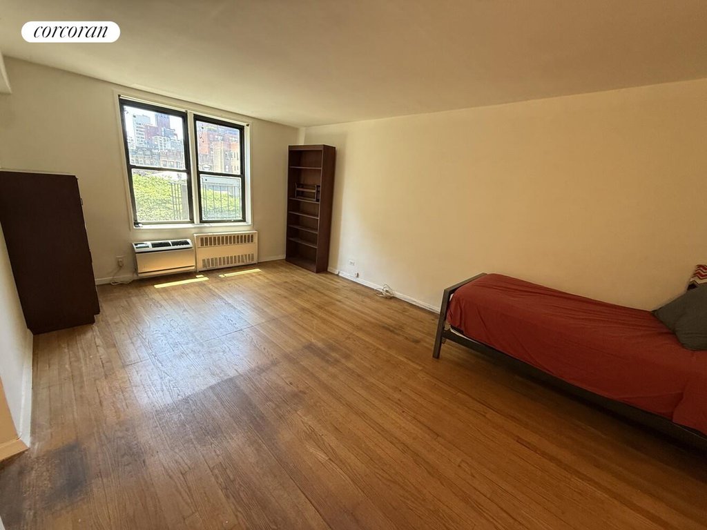 229 East 28th Street, Unit 5H