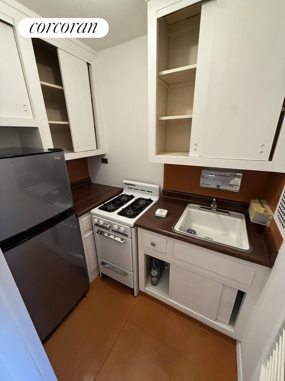 229 East 28th Street, Unit 5H photo 6