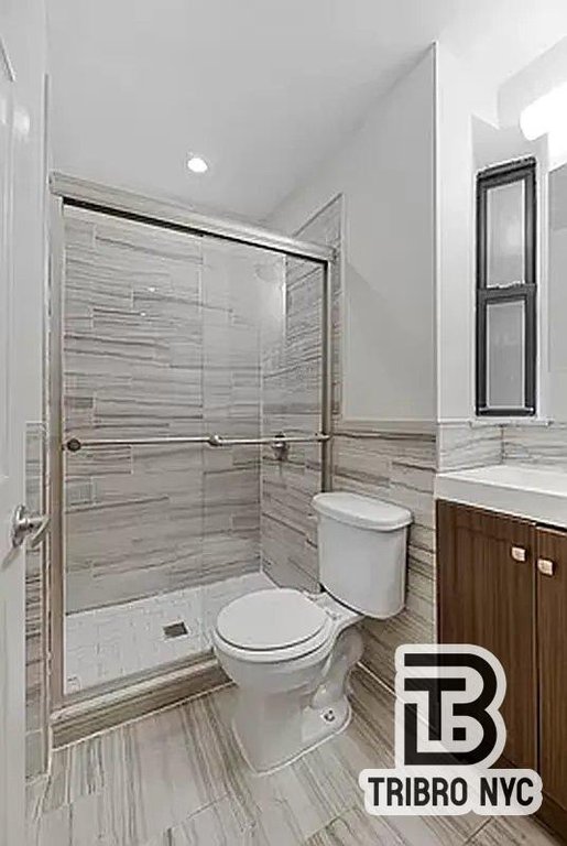 406 West 48th Street, Unit 4 photo 7