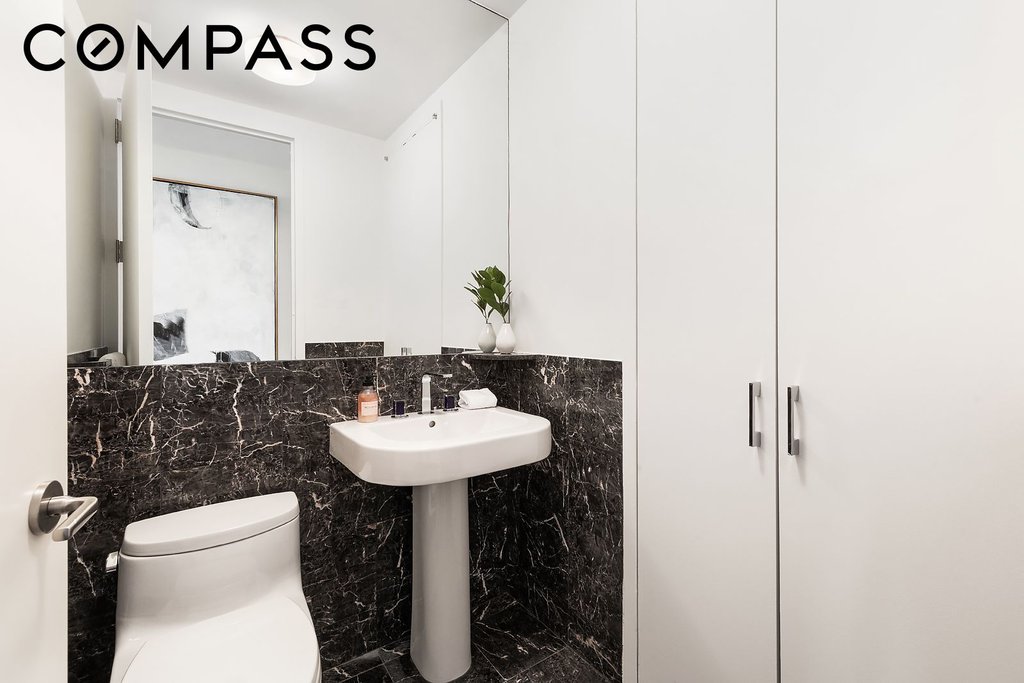1 Central Park West, Unit 30E photo 11