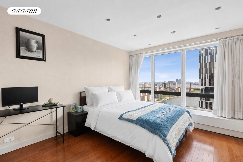 530 East 76th Street, Unit 36K photo 11