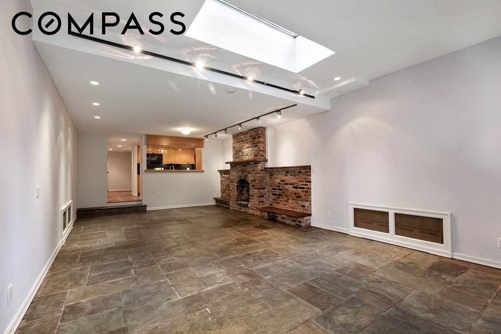 222 East 32nd Street – For Sale photo 4