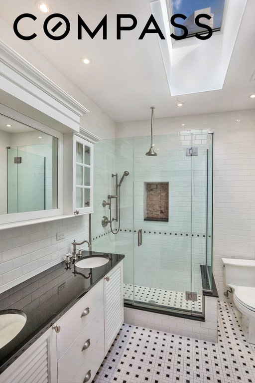 222 East 32nd Street – For Sale photo 23
