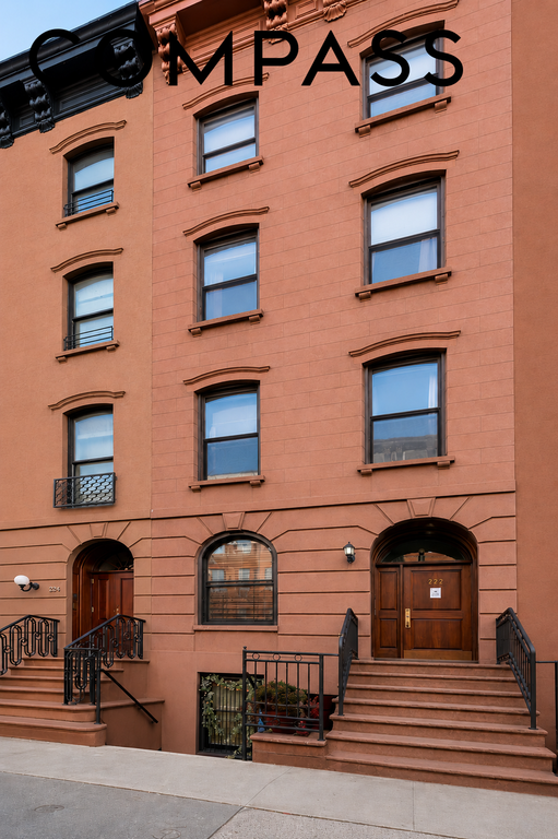 222 East 32nd Street