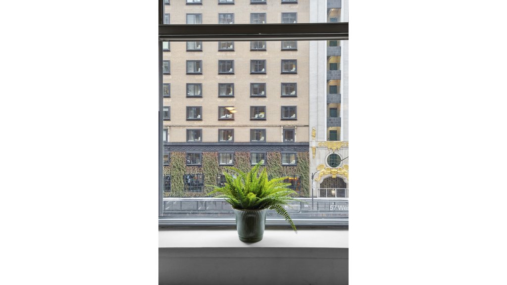 100 West 58th Street, Unit 4C photo 11