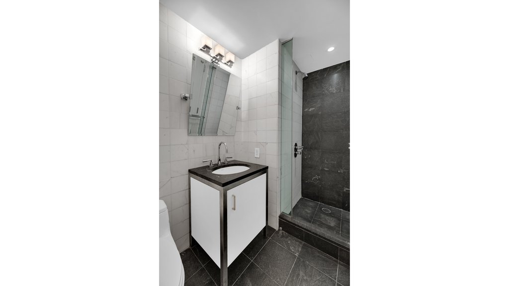 100 West 58th Street, Unit 4C photo 14