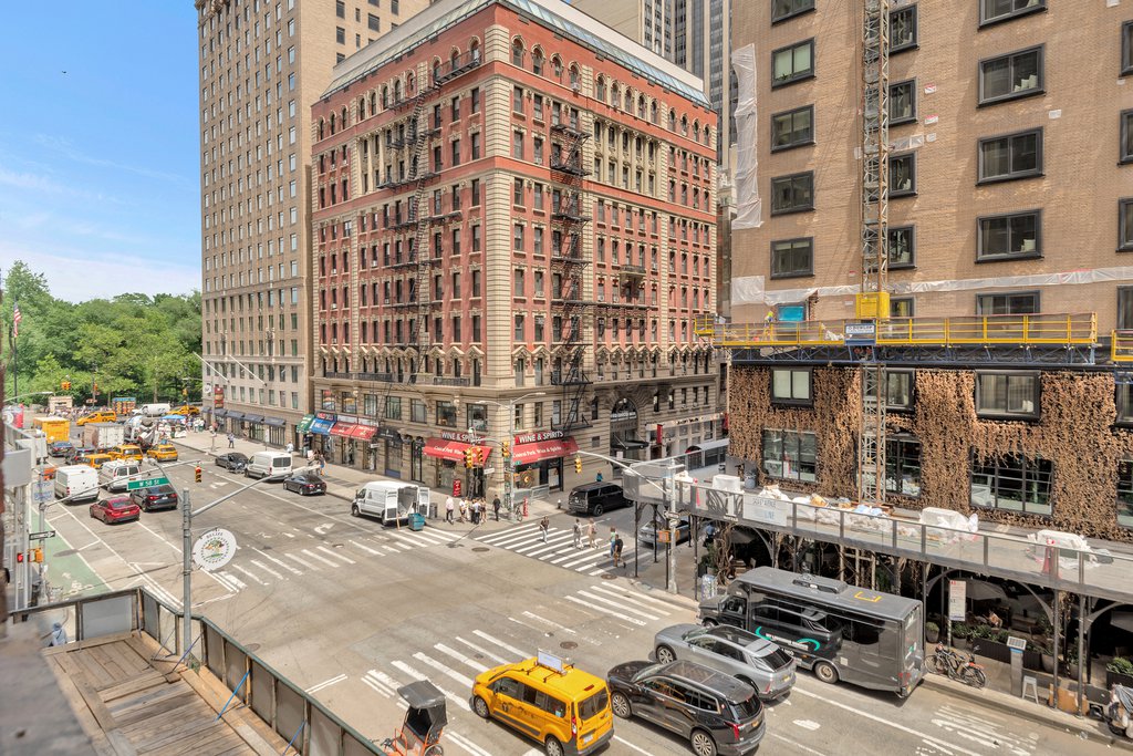 100 West 58th Street, Unit 4C photo 18