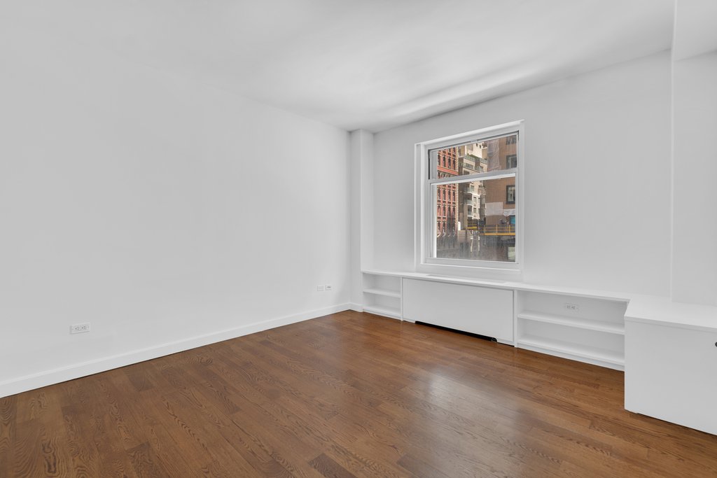 100 West 58th Street, Unit 4C photo 5