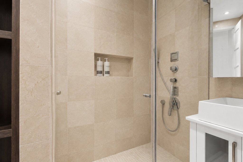 315 Seventh Avenue, Unit 17C photo 13