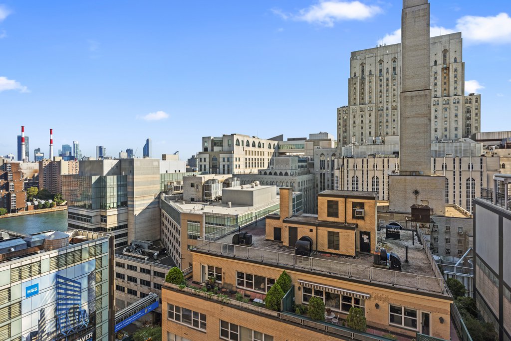 520 East 72nd Street, Unit 17C photo 7