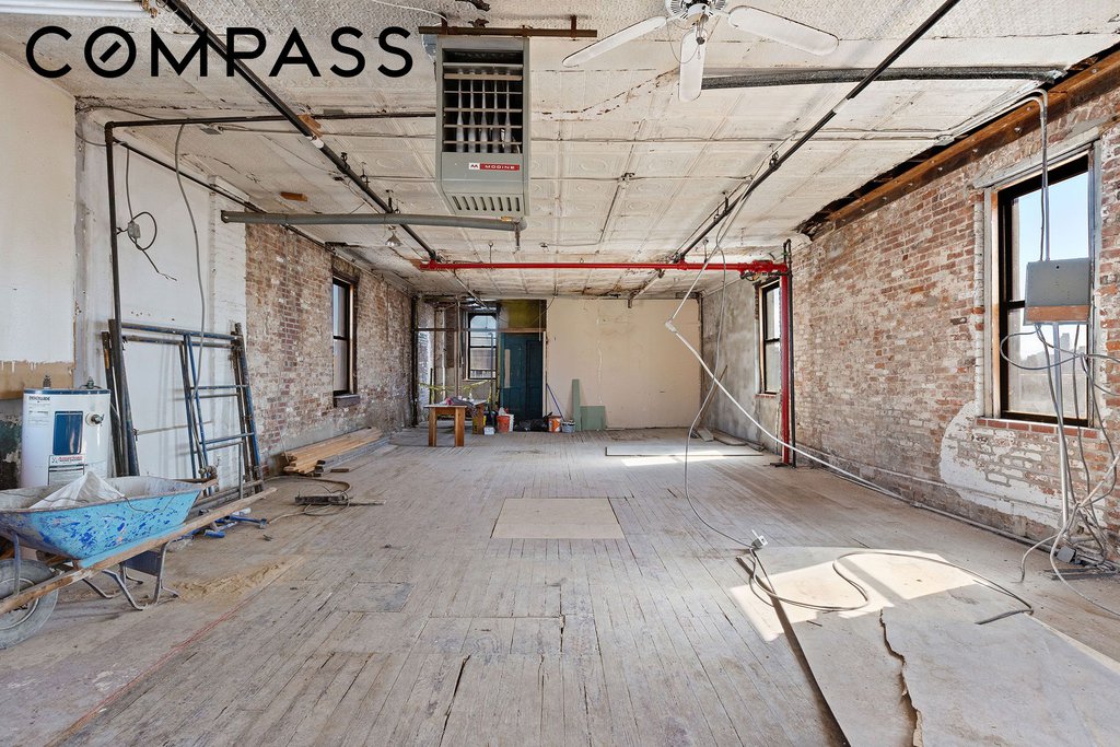 223 East 2nd Street – For Sale photo 3