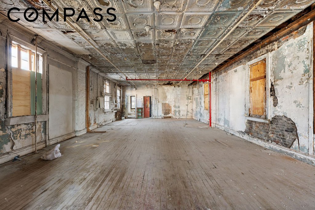 223 East 2nd Street – For Sale photo 9