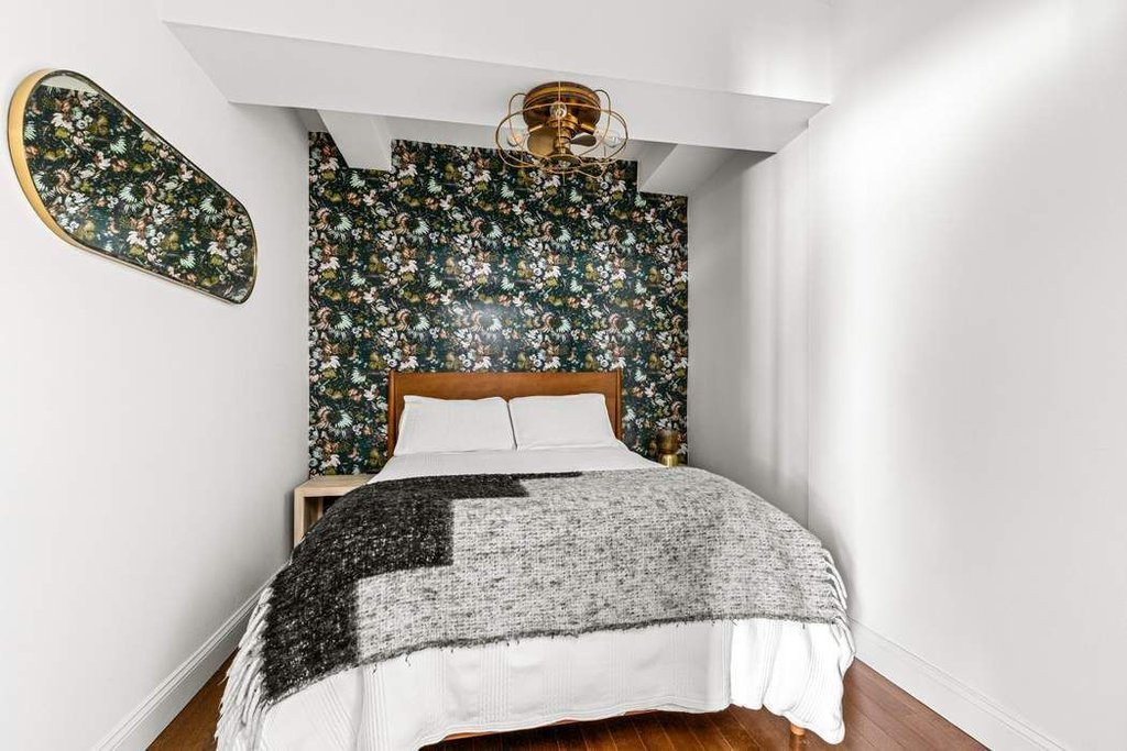 161 West 16th Street, Unit 10J photo 4
