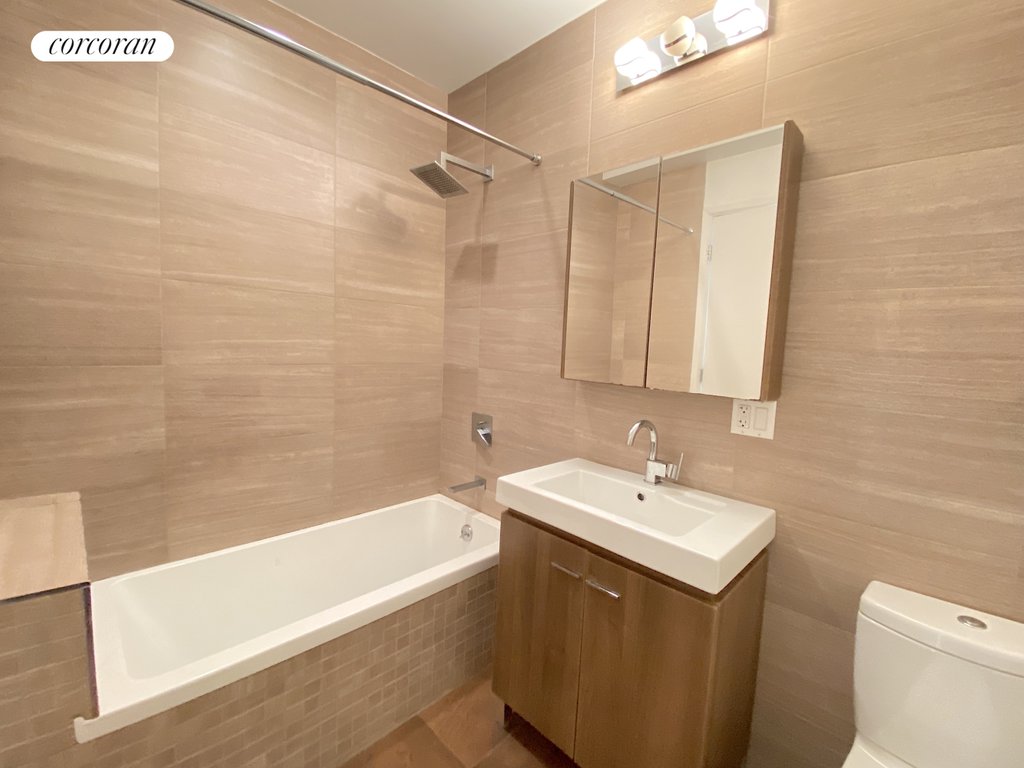 531 Vanderbilt Avenue, Unit 3C photo 5