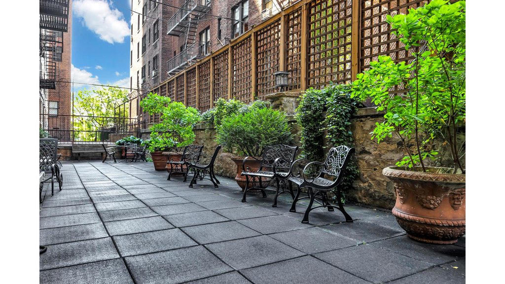 411 East 53rd Street, Unit 14B photo 12