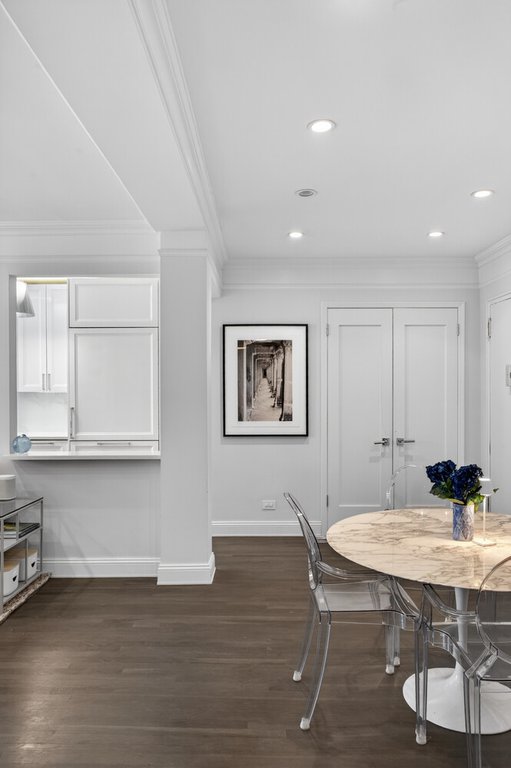 100 West 12th Street, Unit 4K photo 6