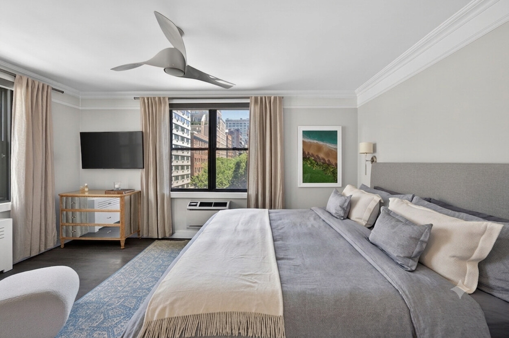 100 West 12th Street, Unit 4K photo 10