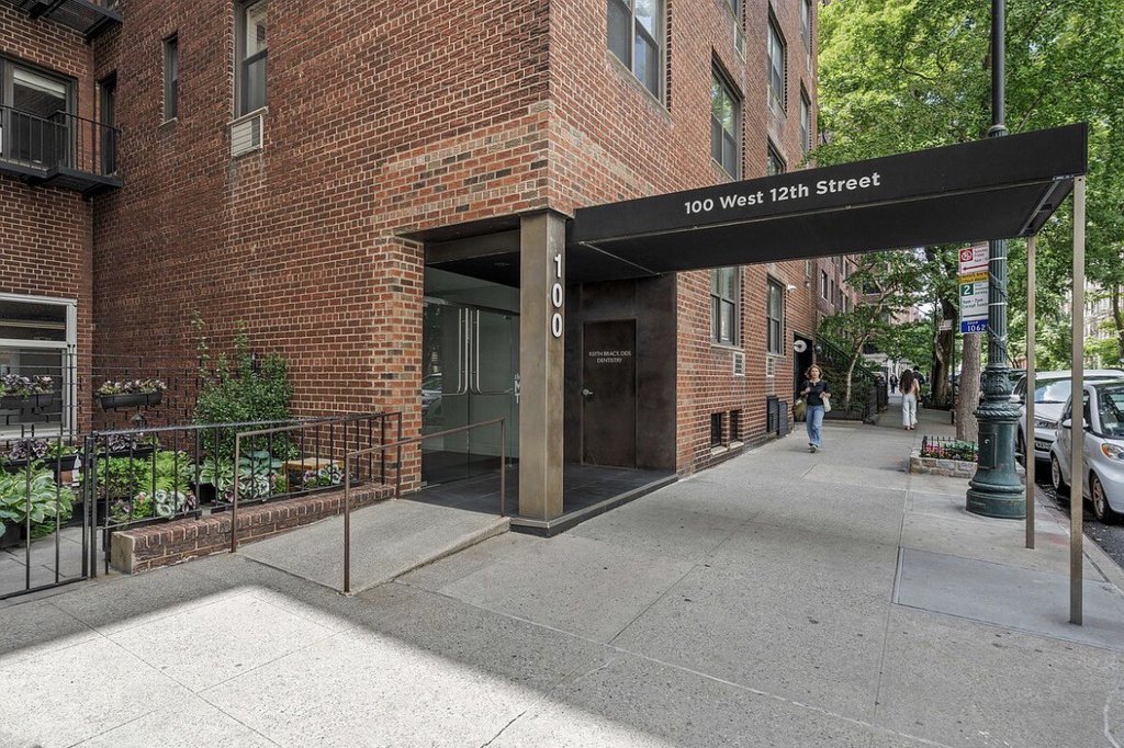 100 West 12th Street, Unit 4K photo 17