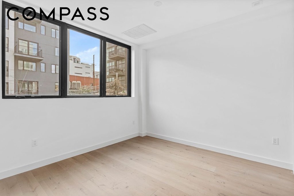 44 Box Street, Unit 2C photo 4