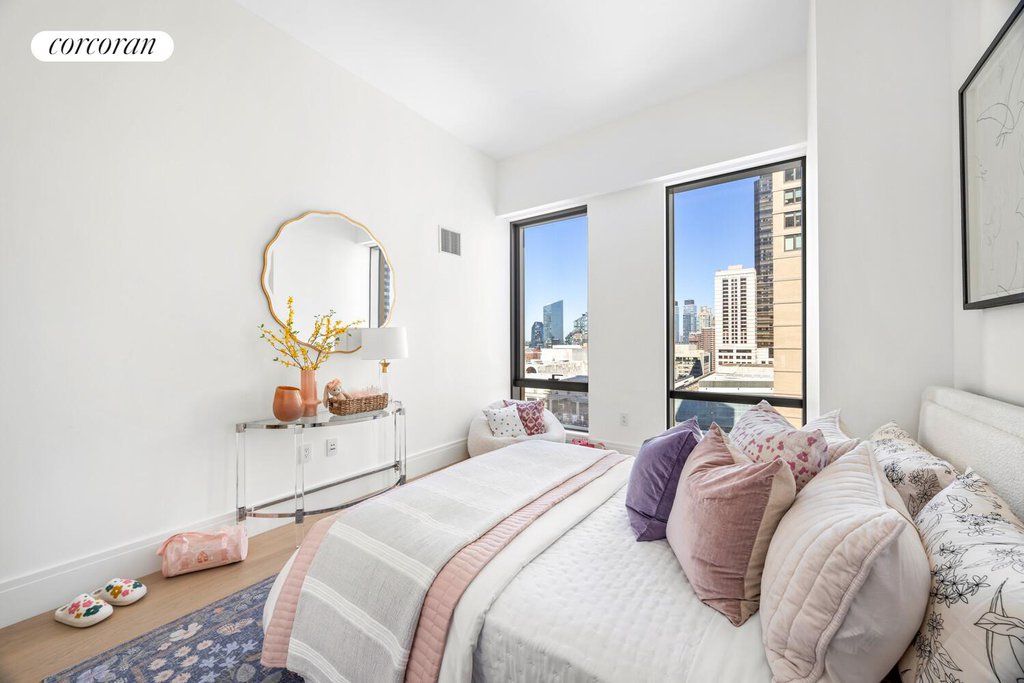 50 West 66th Street, Unit 17F photo 14