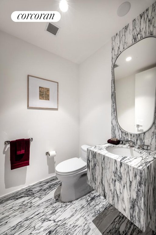 50 West 66th Street, Unit 17F photo 18
