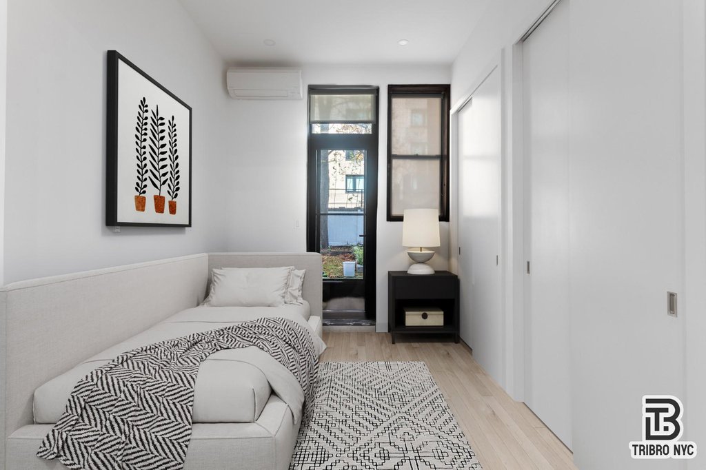 430 East 14th Street, Unit 1B photo 2