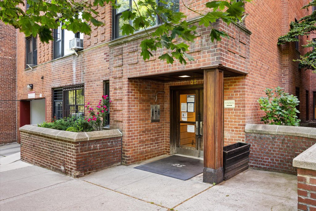 25 Indian Road, Unit 2A photo 17