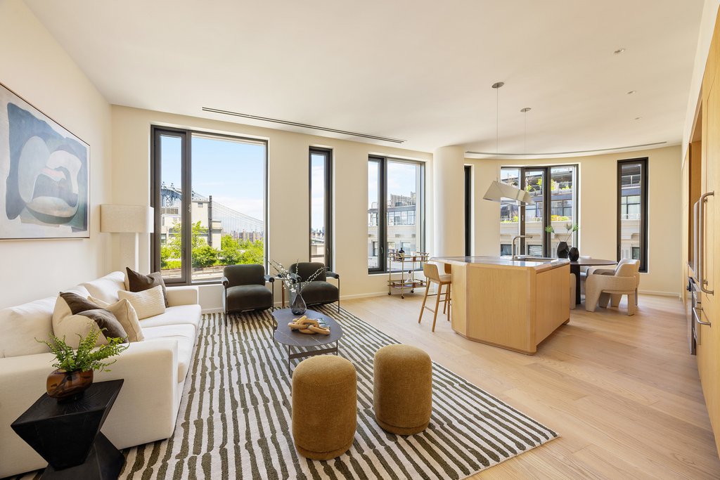 30 Front Street, Unit 18C photo 2