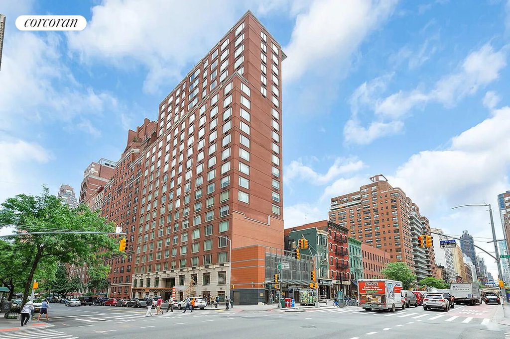 308 East 72nd Street, Unit 7E photo 15