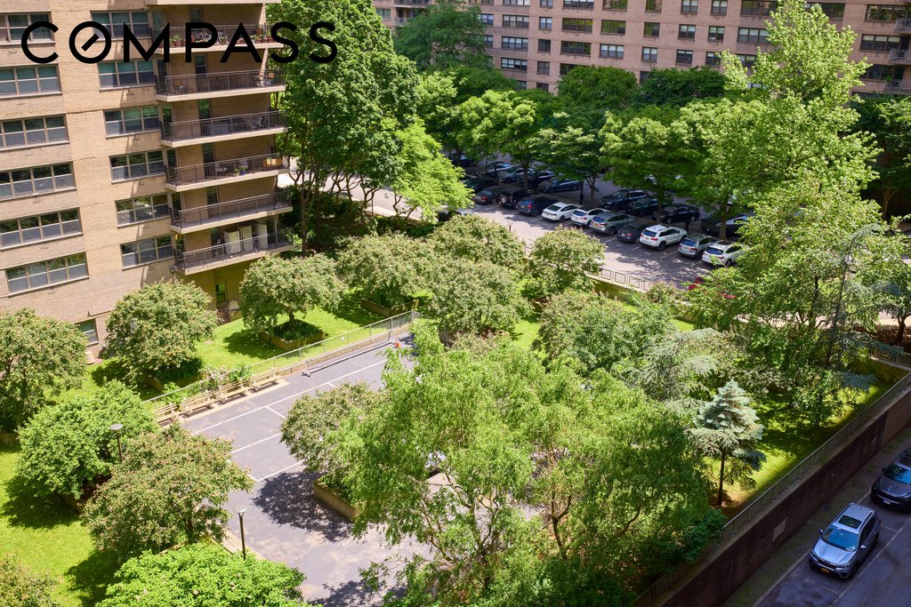 140 West End Avenue, Unit 9J photo 9