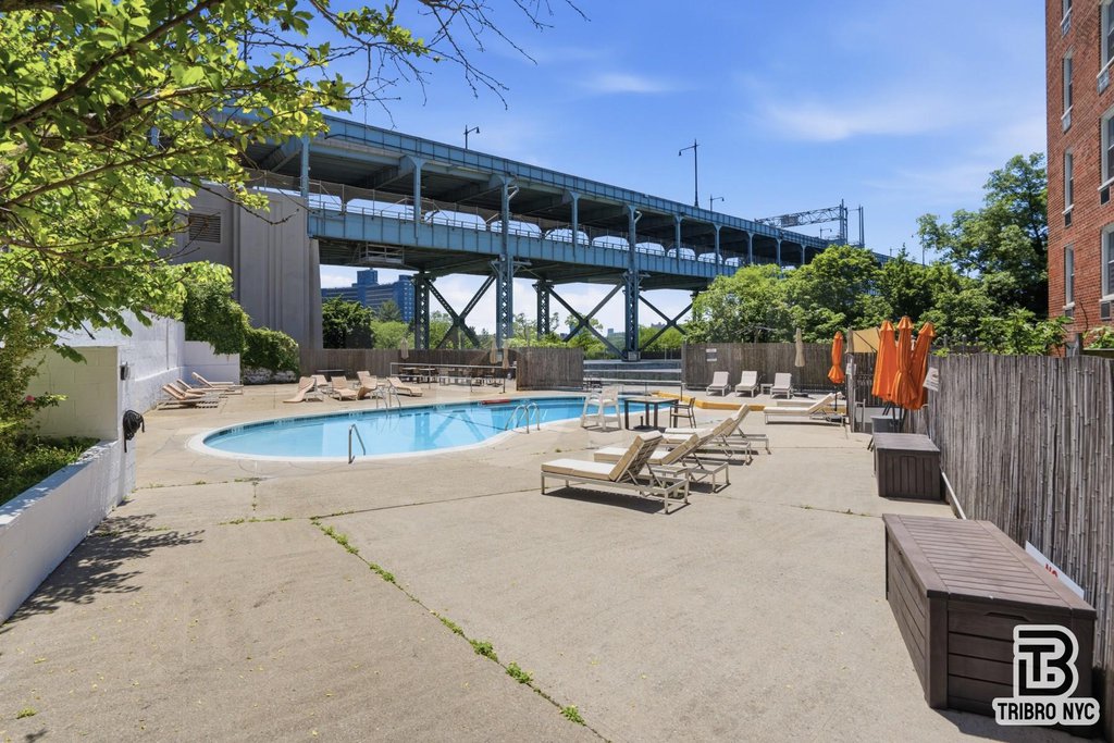 2390 Palisade Avenue, Unit 2F photo 11