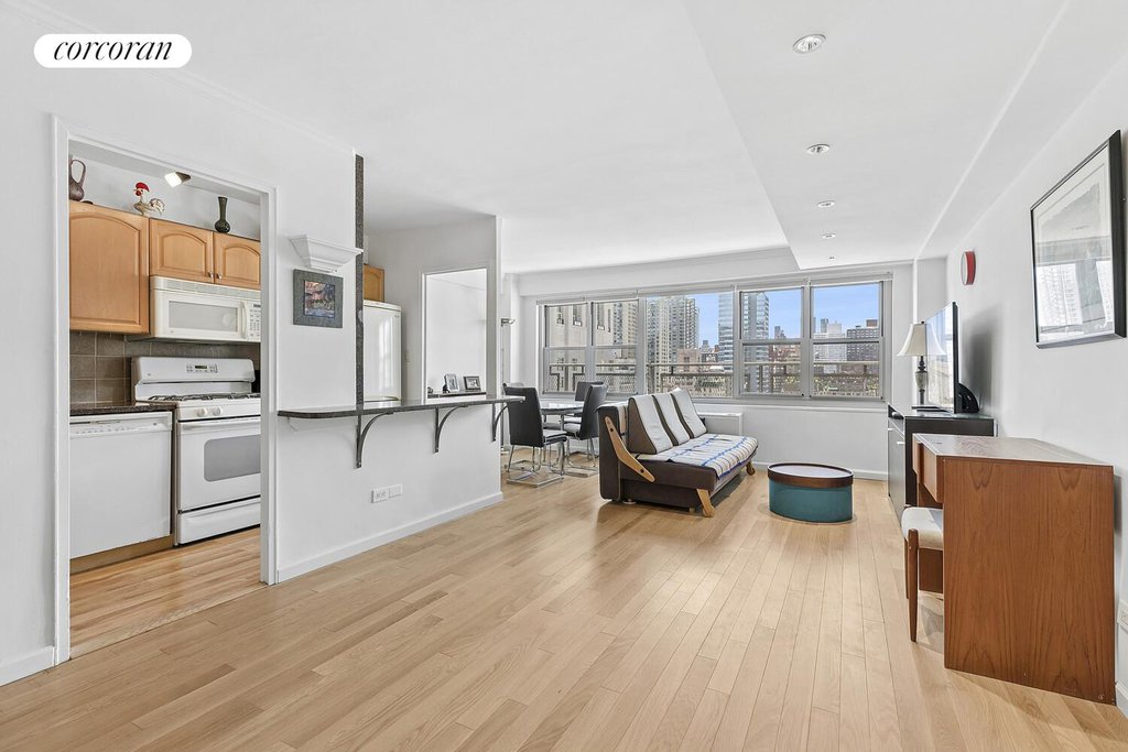 230 East 79th Street, Unit 18F