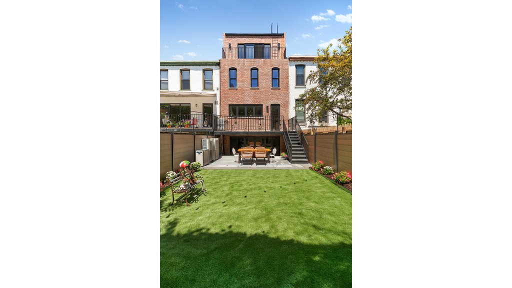 524 11th Street – For Sale photo 31