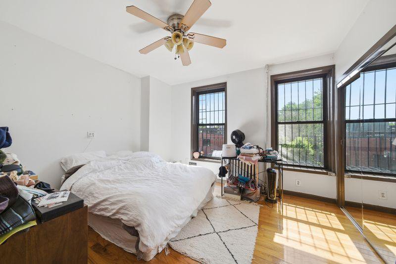 751 Franklin Avenue – For Sale photo 6